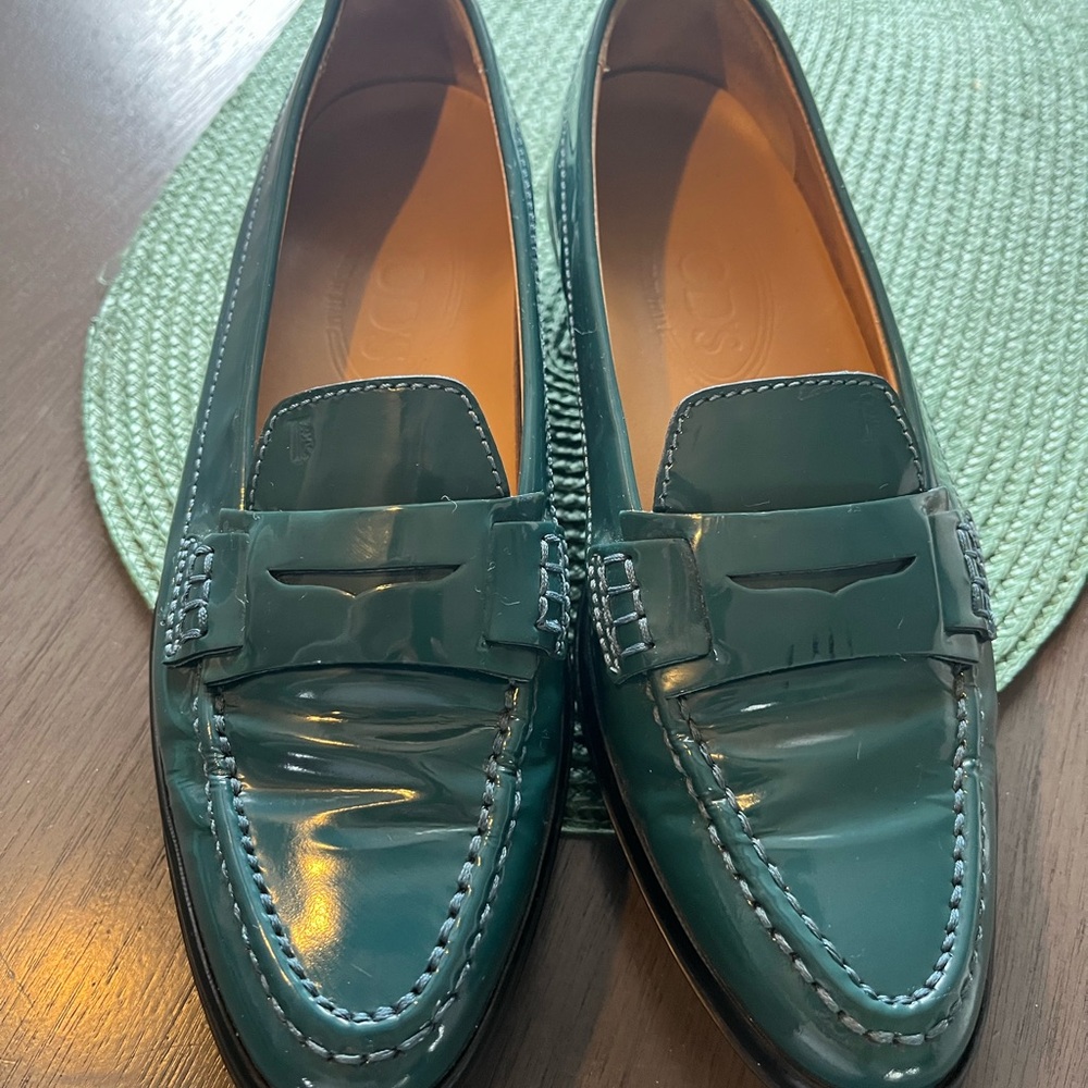 Tods Patent Turquiose Leather Driving Gommino Moccasins Shoes WM size 35.5 /5.5